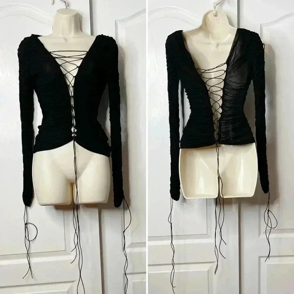 NWOT - INTERIOR NYC Kit Ruched Lace-Up Top Black Size Small - Picture 9 of 10
